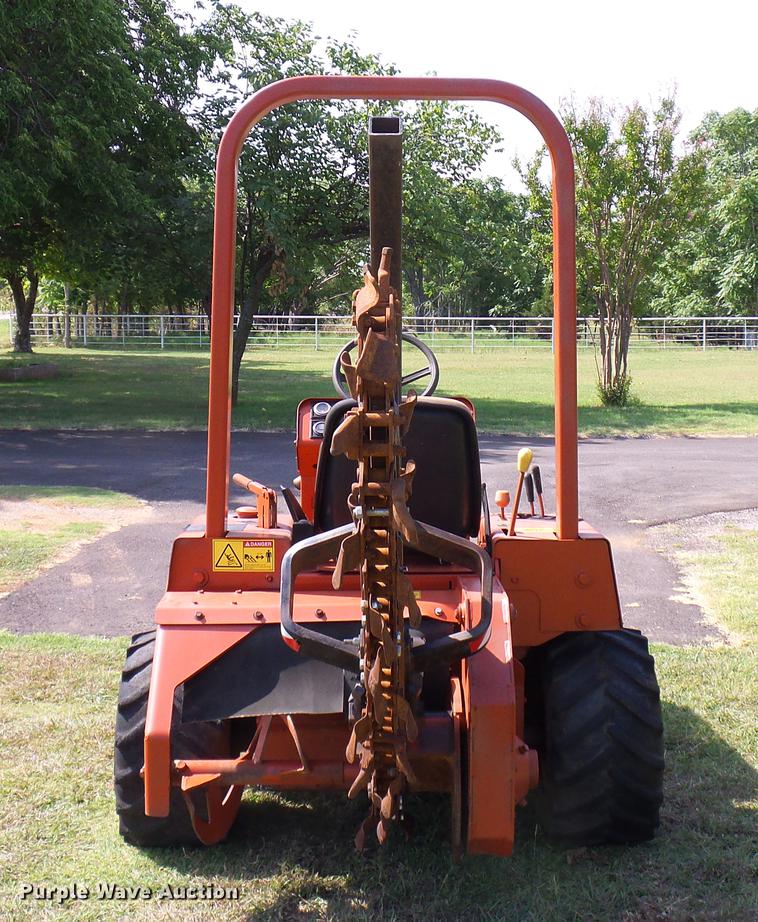 image for item DD8365 1994 Ditch Witch 3610D trencher