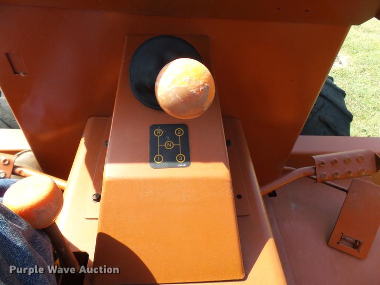 image for item DD8365 1994 Ditch Witch 3610D trencher