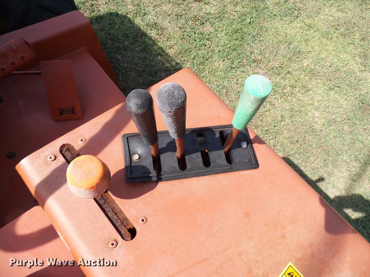 image for item DD8365 1994 Ditch Witch 3610D trencher