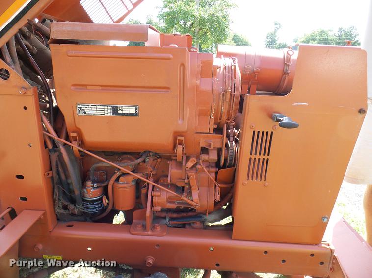 image for item DD8365 1994 Ditch Witch 3610D trencher