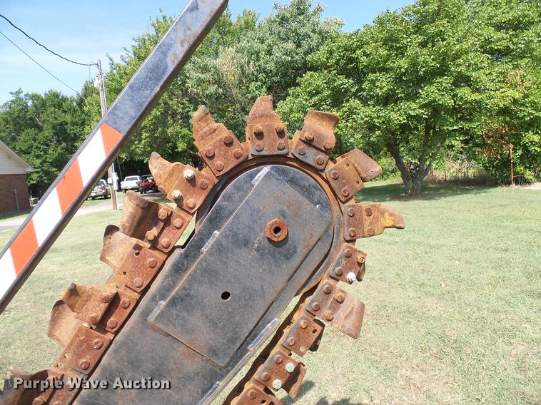image for item DD8365 1994 Ditch Witch 3610D trencher