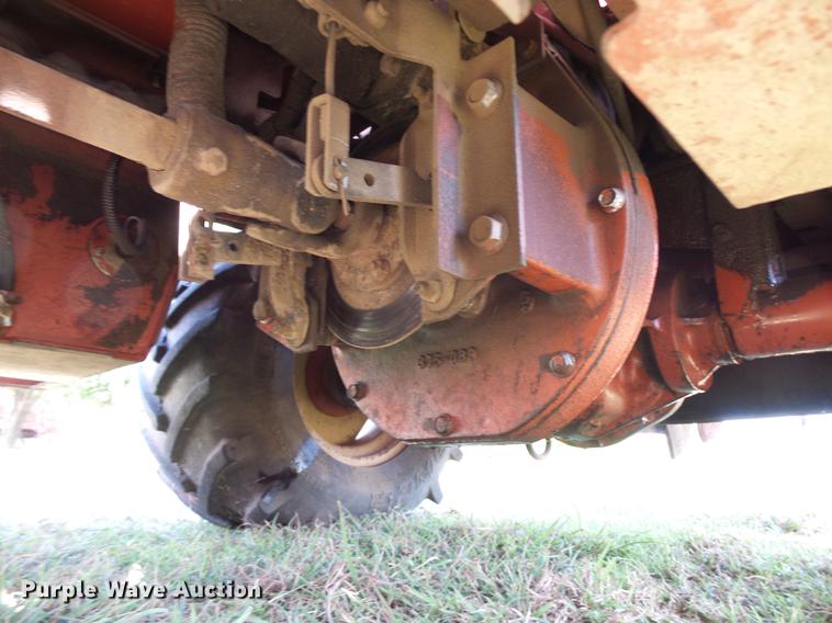 image for item DD8365 1994 Ditch Witch 3610D trencher