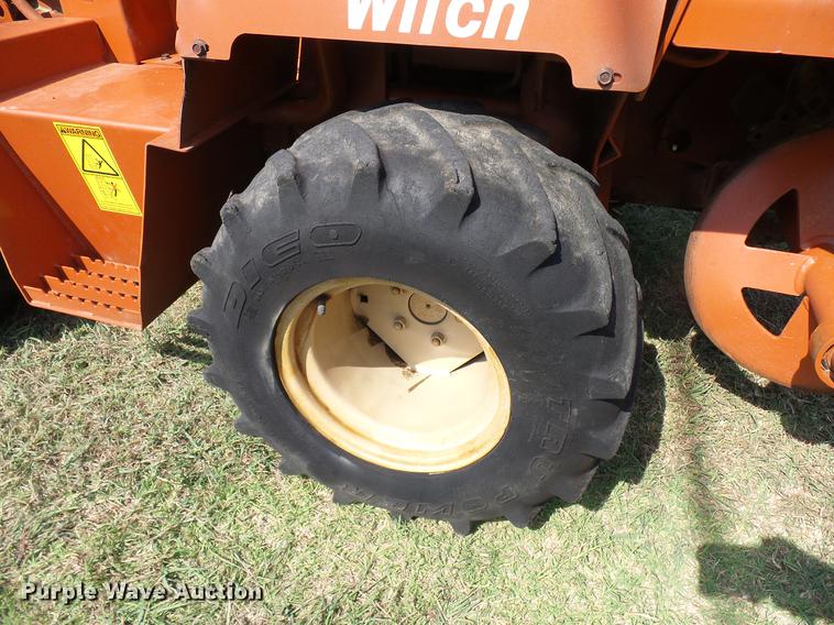 image for item DD8365 1994 Ditch Witch 3610D trencher