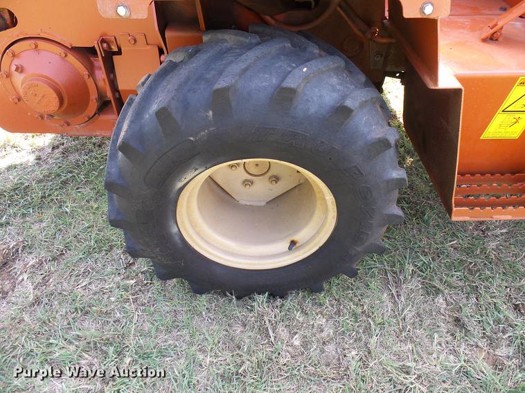 image for item DD8365 1994 Ditch Witch 3610D trencher