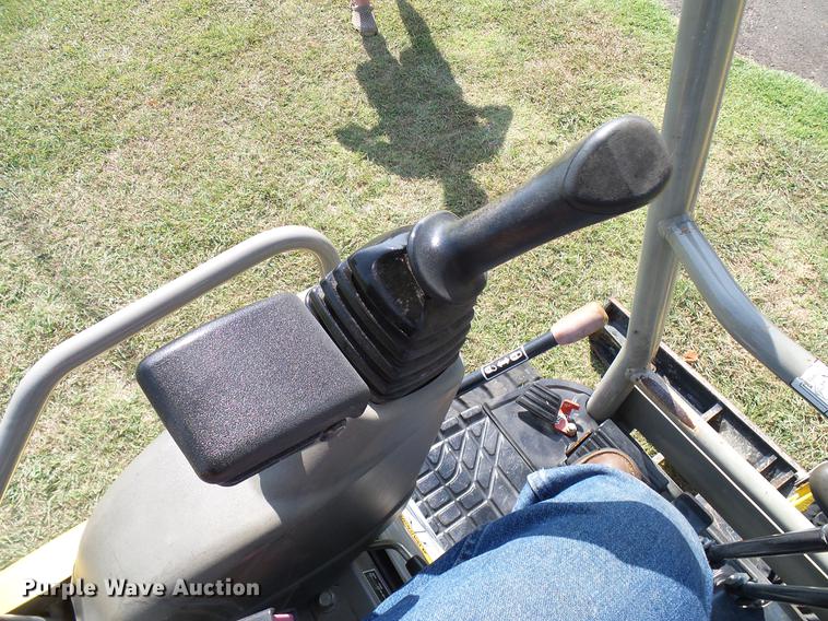 image for item DD8366 2013 Yanmar VI017 mini excavator