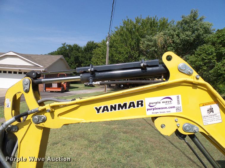 image for item DD8366 2013 Yanmar VI017 mini excavator