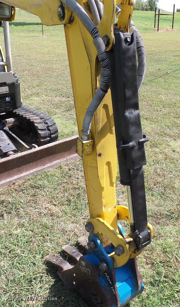 image for item DD8366 2013 Yanmar VI017 mini excavator