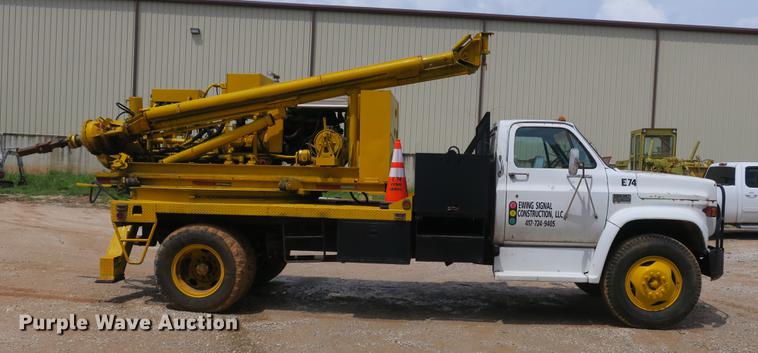 image for item DE3785 1975 GMC 6000 digger derrick truck