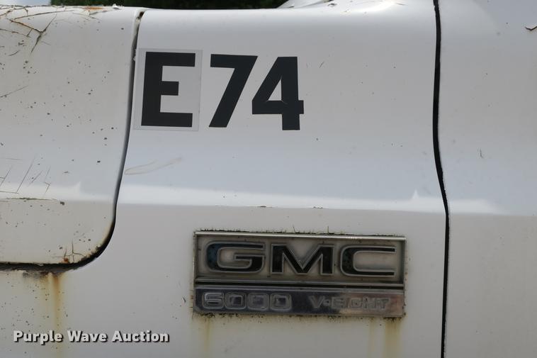 image for item DE3785 1975 GMC 6000 digger derrick truck
