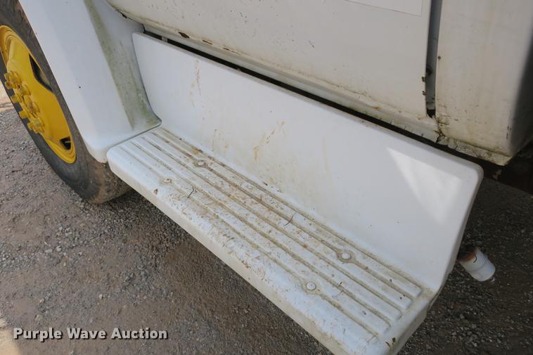 image for item DE3785 1975 GMC 6000 digger derrick truck