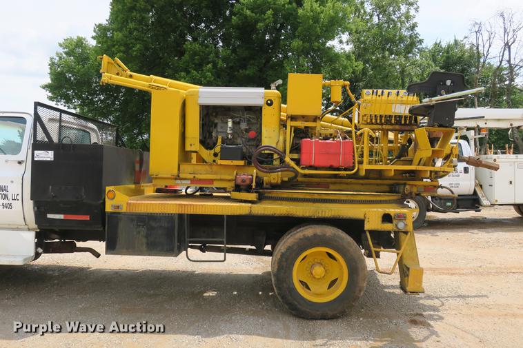 image for item DE3785 1975 GMC 6000 digger derrick truck