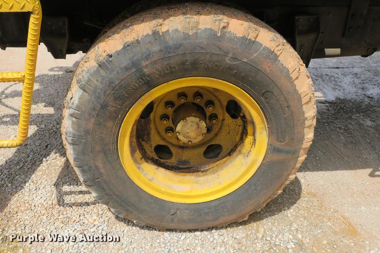 image for item DE3785 1975 GMC 6000 digger derrick truck