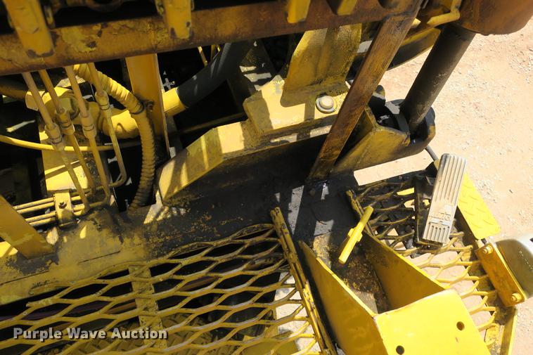 image for item DE3785 1975 GMC 6000 digger derrick truck