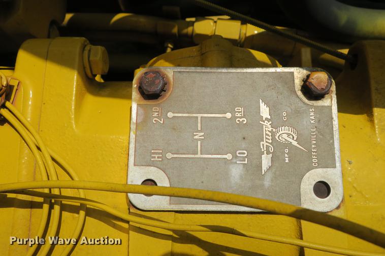 image for item DE3785 1975 GMC 6000 digger derrick truck