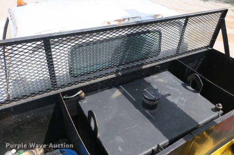 image for item DE3785 1975 GMC 6000 digger derrick truck