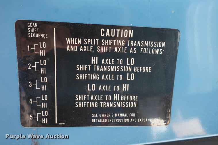 image for item DE3785 1975 GMC 6000 digger derrick truck