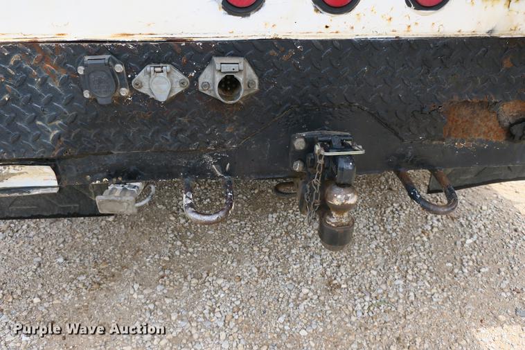 image for item DE3786 2001 Ford F450 Super Duty bucket truck