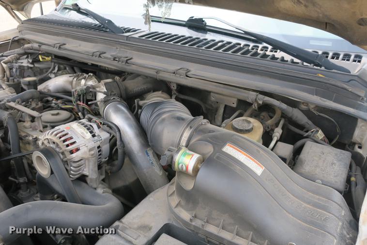 image for item DE3786 2001 Ford F450 Super Duty bucket truck