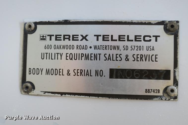 image for item DE3786 2001 Ford F450 Super Duty bucket truck