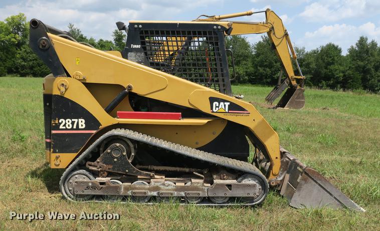 image for item DE3789 2005 Caterpillar 287B skid steer