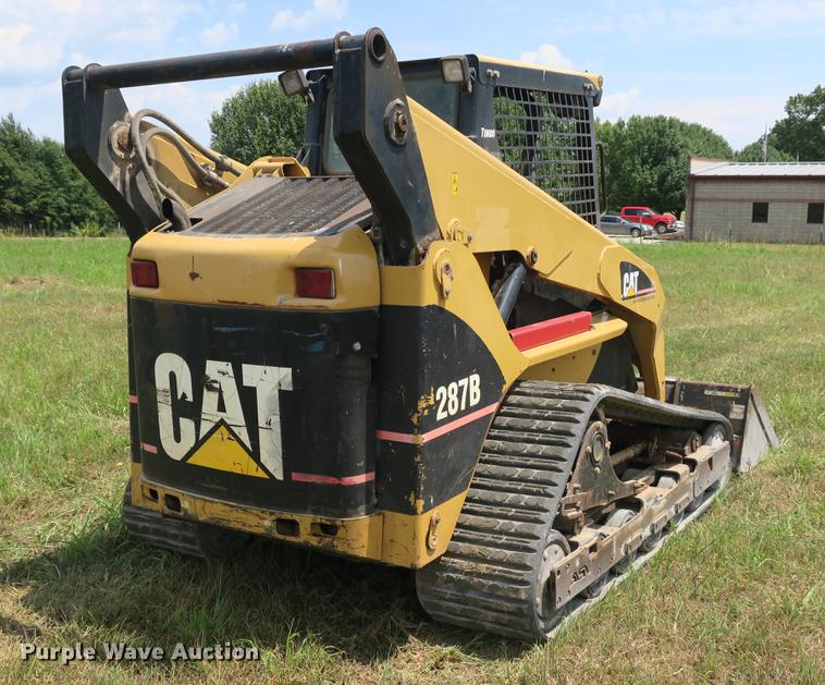 image for item DE3789 2005 Caterpillar 287B skid steer