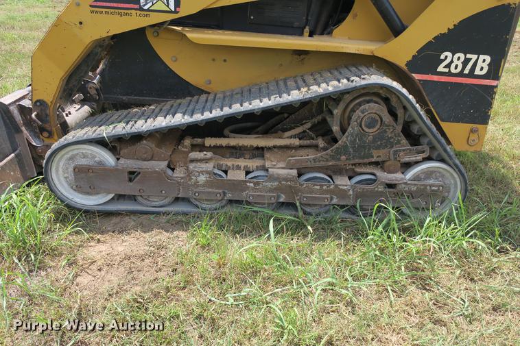image for item DE3789 2005 Caterpillar 287B skid steer