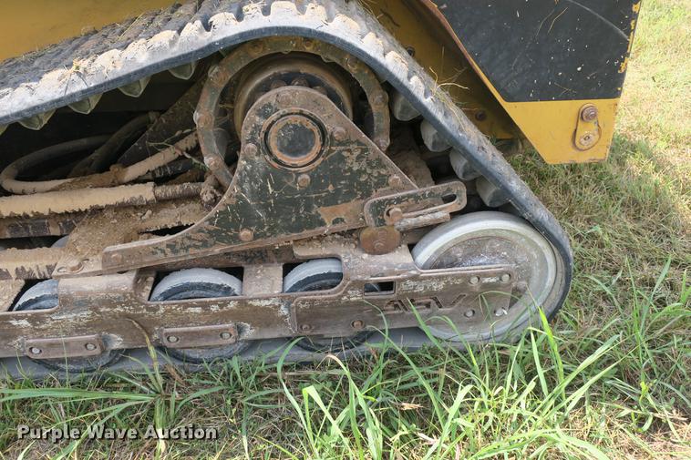 image for item DE3789 2005 Caterpillar 287B skid steer