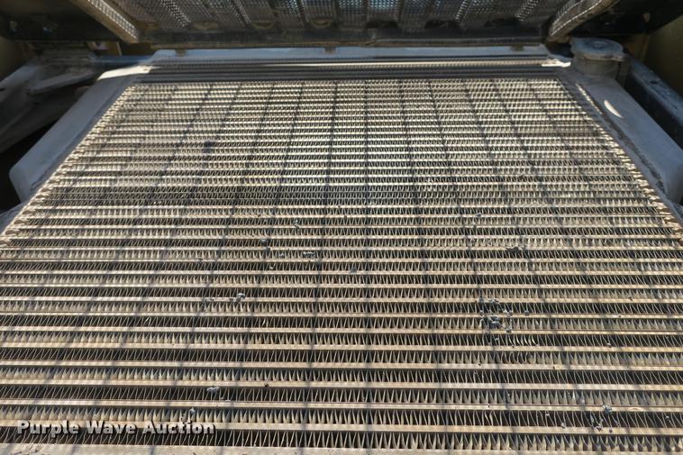 image for item DE3789 2005 Caterpillar 287B skid steer