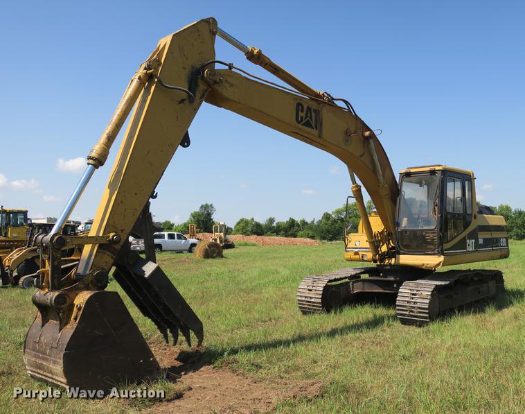 image for item DE3790 1996 Caterpillar 320 excavator