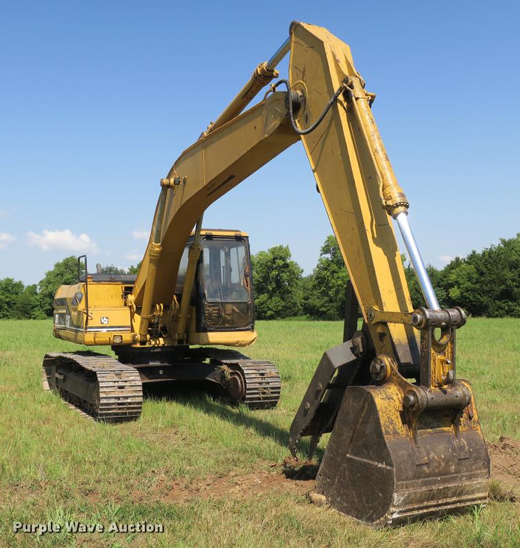 image for item DE3790 1996 Caterpillar 320 excavator