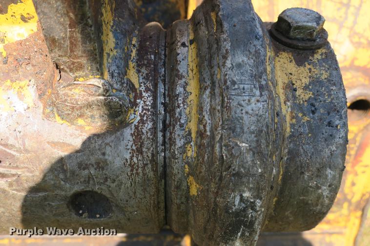 image for item DE3790 1996 Caterpillar 320 excavator