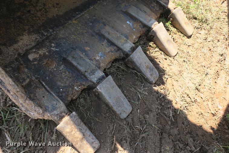 image for item DE3790 1996 Caterpillar 320 excavator