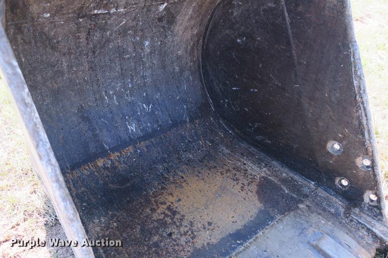 image for item DE3790 1996 Caterpillar 320 excavator