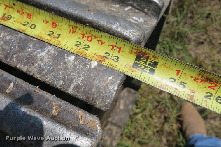 image for item DE3790 1996 Caterpillar 320 excavator