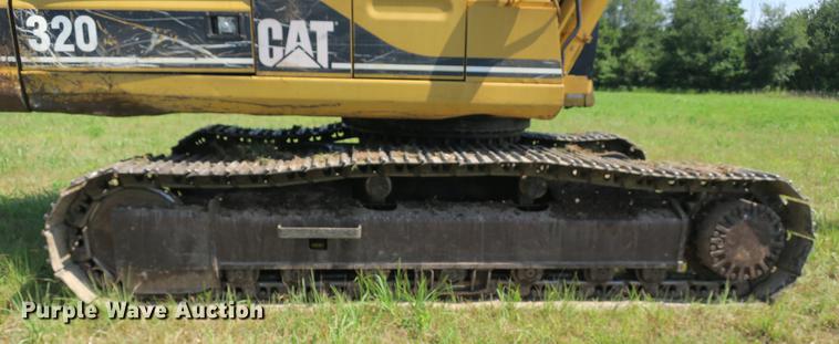 image for item DE3790 1996 Caterpillar 320 excavator