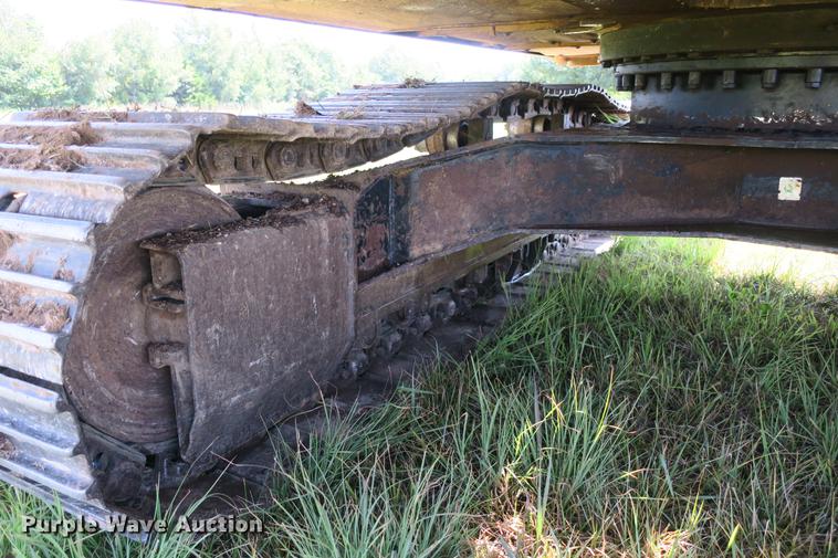 image for item DE3790 1996 Caterpillar 320 excavator