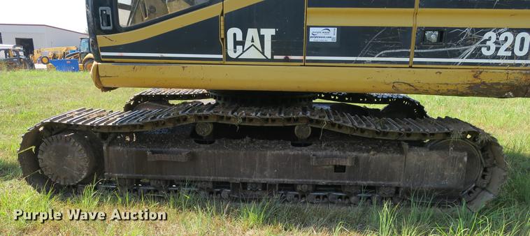 image for item DE3790 1996 Caterpillar 320 excavator