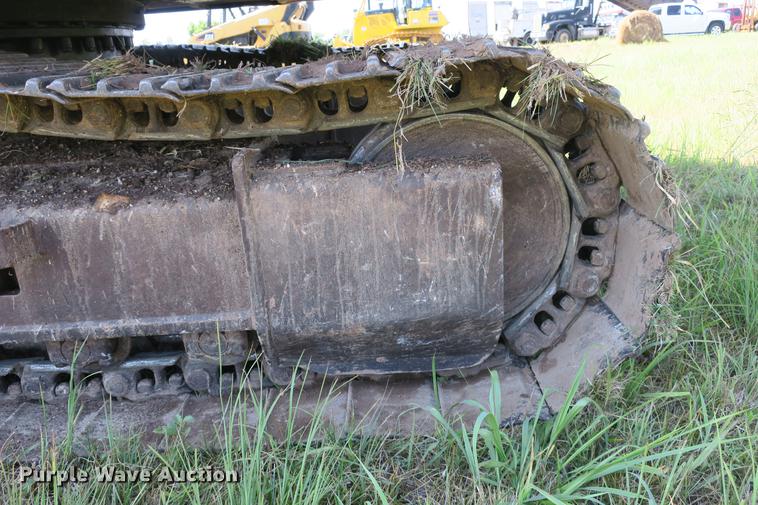 image for item DE3790 1996 Caterpillar 320 excavator