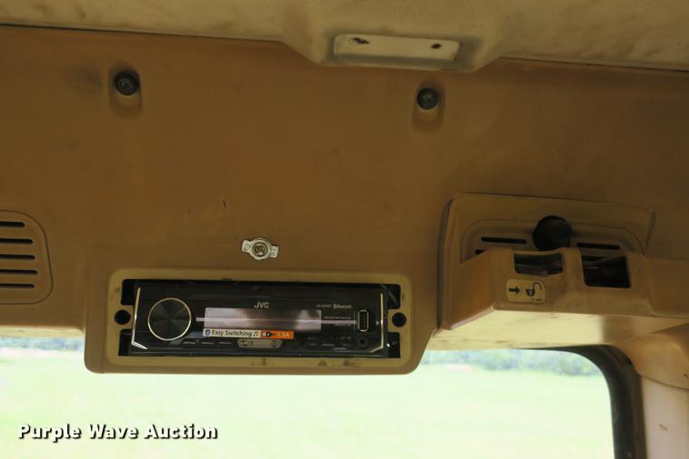 image for item DE3790 1996 Caterpillar 320 excavator