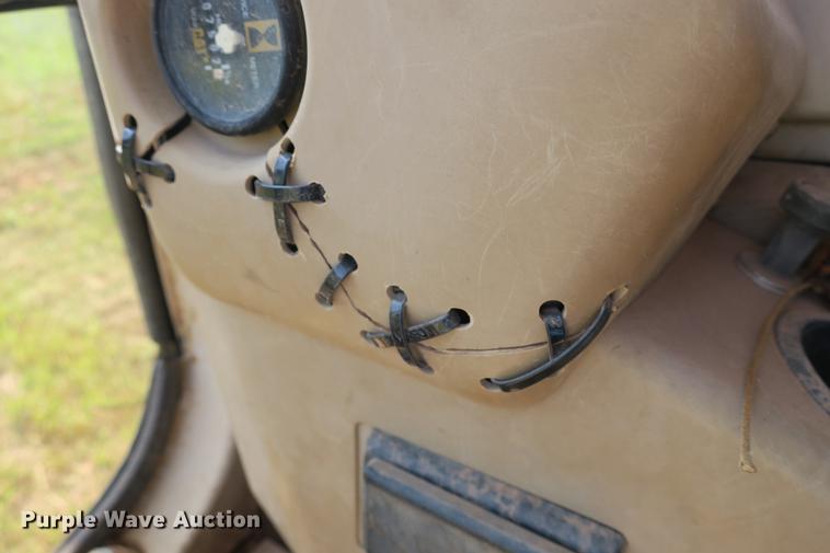 image for item DE3790 1996 Caterpillar 320 excavator