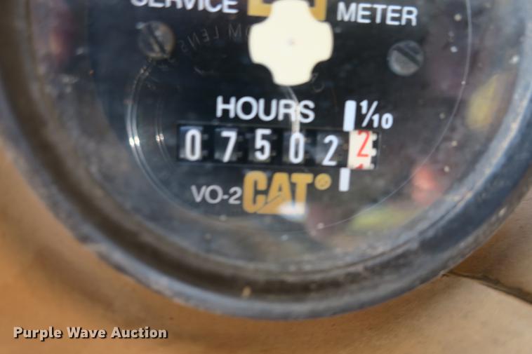 image for item DE3790 1996 Caterpillar 320 excavator