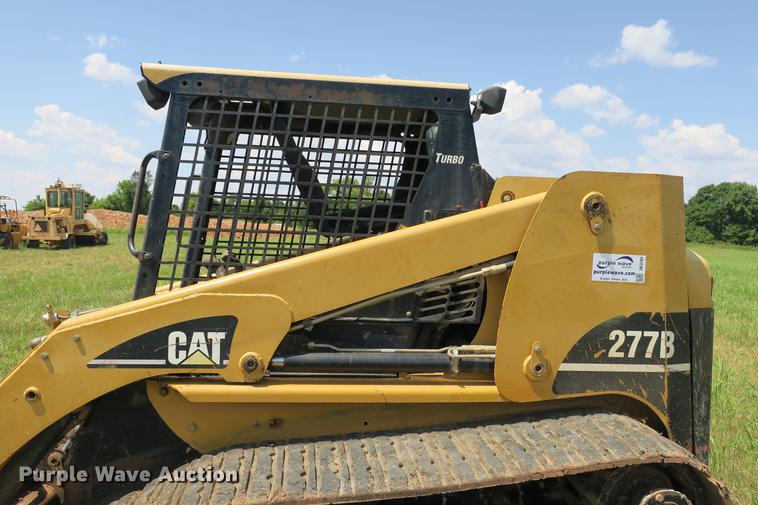 image for item DE3791 2005 Caterpillar 277B skid steer