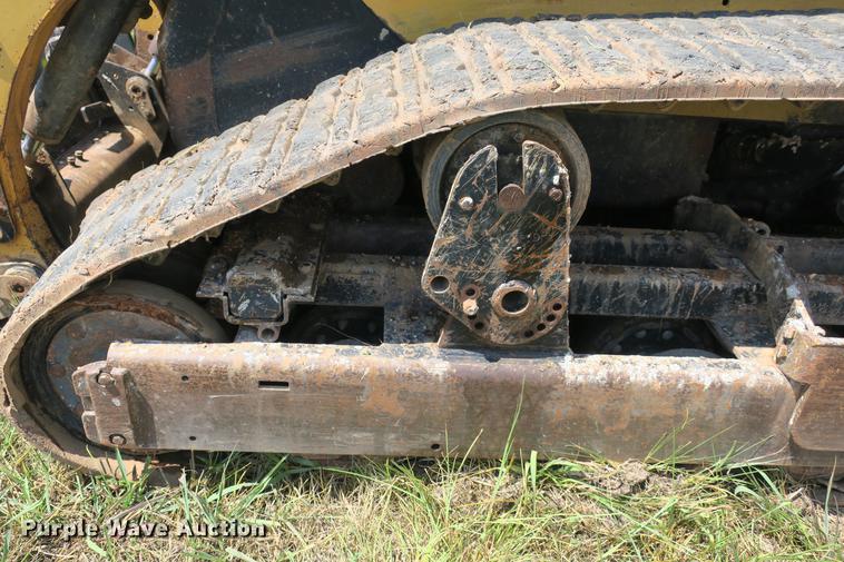 image for item DE3791 2005 Caterpillar 277B skid steer