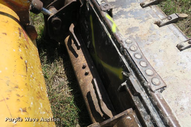 image for item DE3791 2005 Caterpillar 277B skid steer