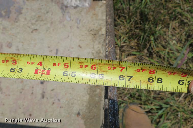 image for item DE3791 2005 Caterpillar 277B skid steer