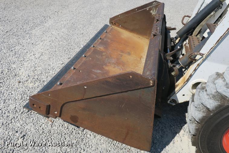 image for item DE3795 2007 Bobcat S250 skid steer