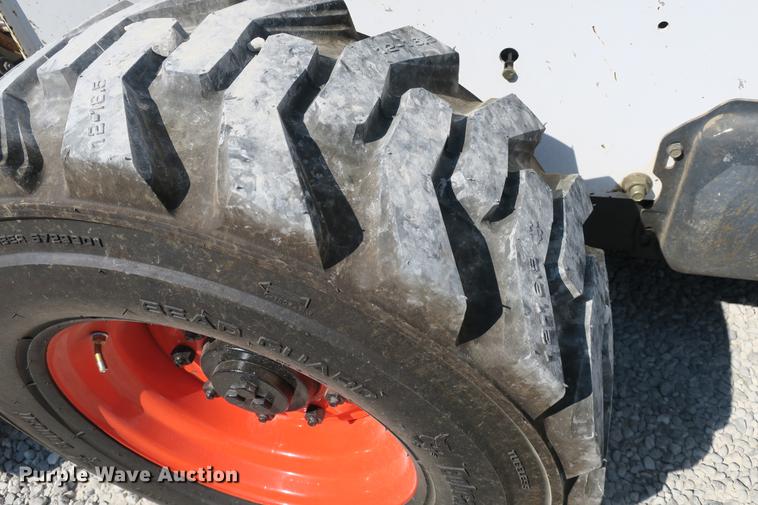 image for item DE3795 2007 Bobcat S250 skid steer