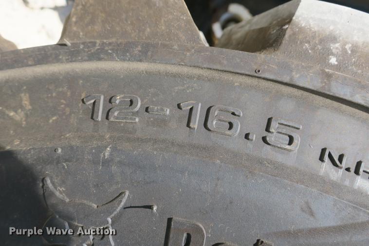 image for item DE3795 2007 Bobcat S250 skid steer