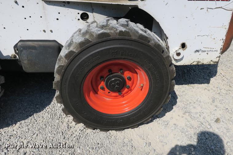 image for item DE3795 2007 Bobcat S250 skid steer