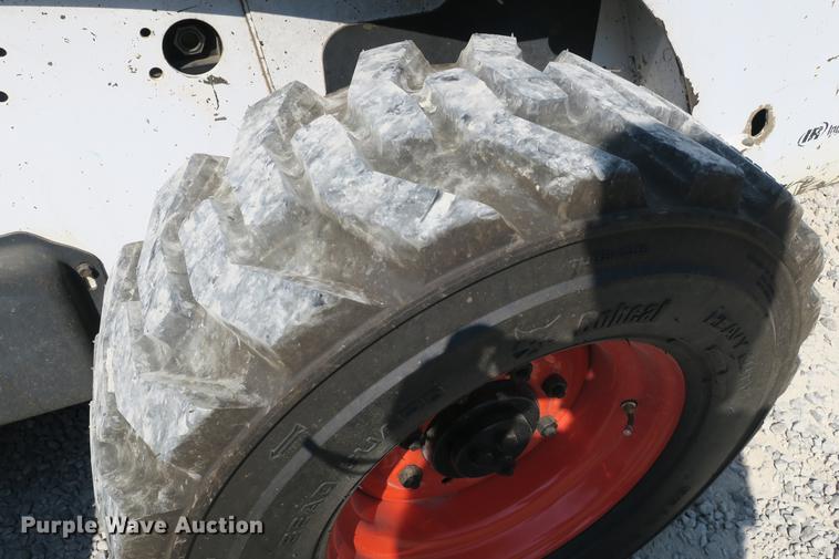 image for item DE3795 2007 Bobcat S250 skid steer